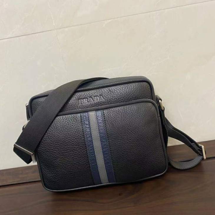 Picture of Prada Handbags _SKUfw241656384fw